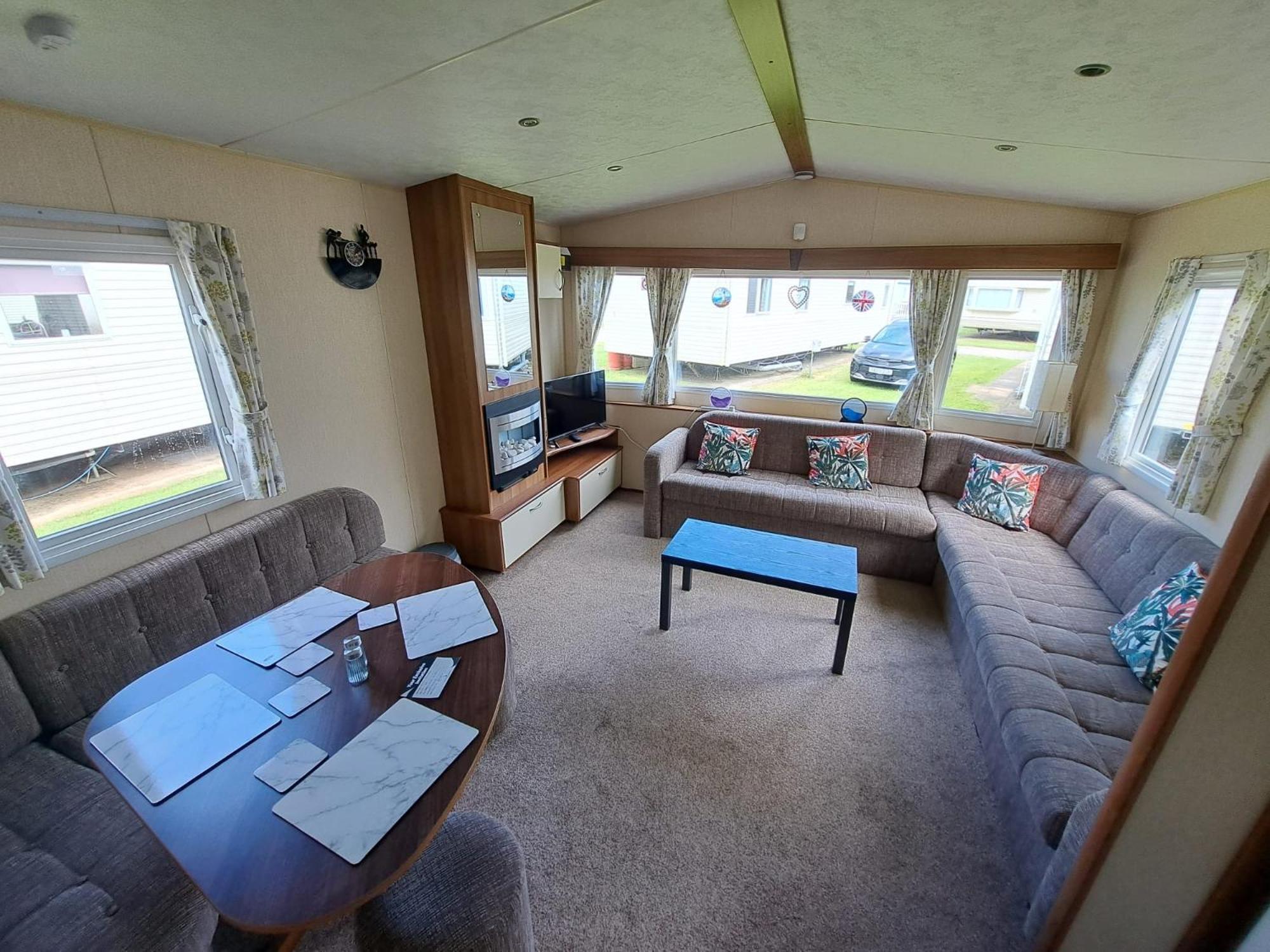 Caravan Waxholme Экстерьер фото